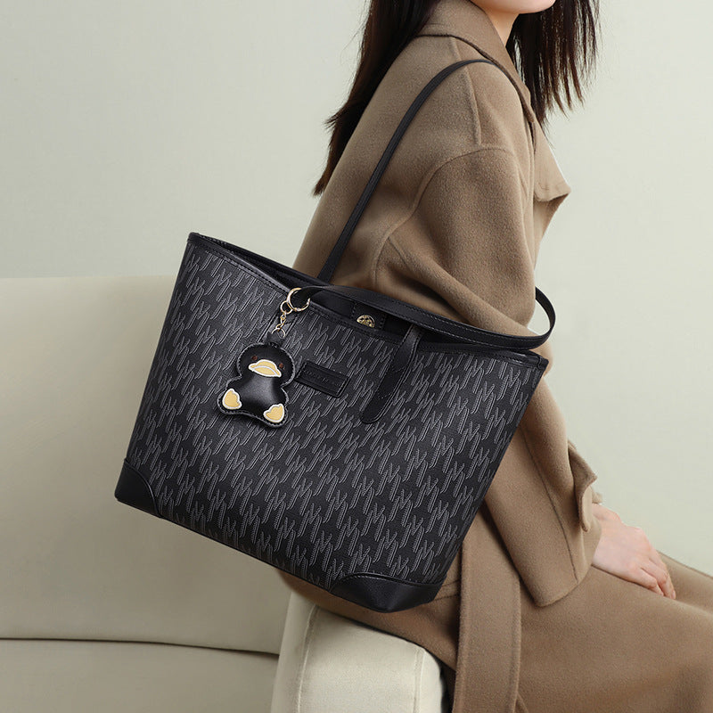 Women's Soft Leather Duck Large Capacity Class Shoulder Bags