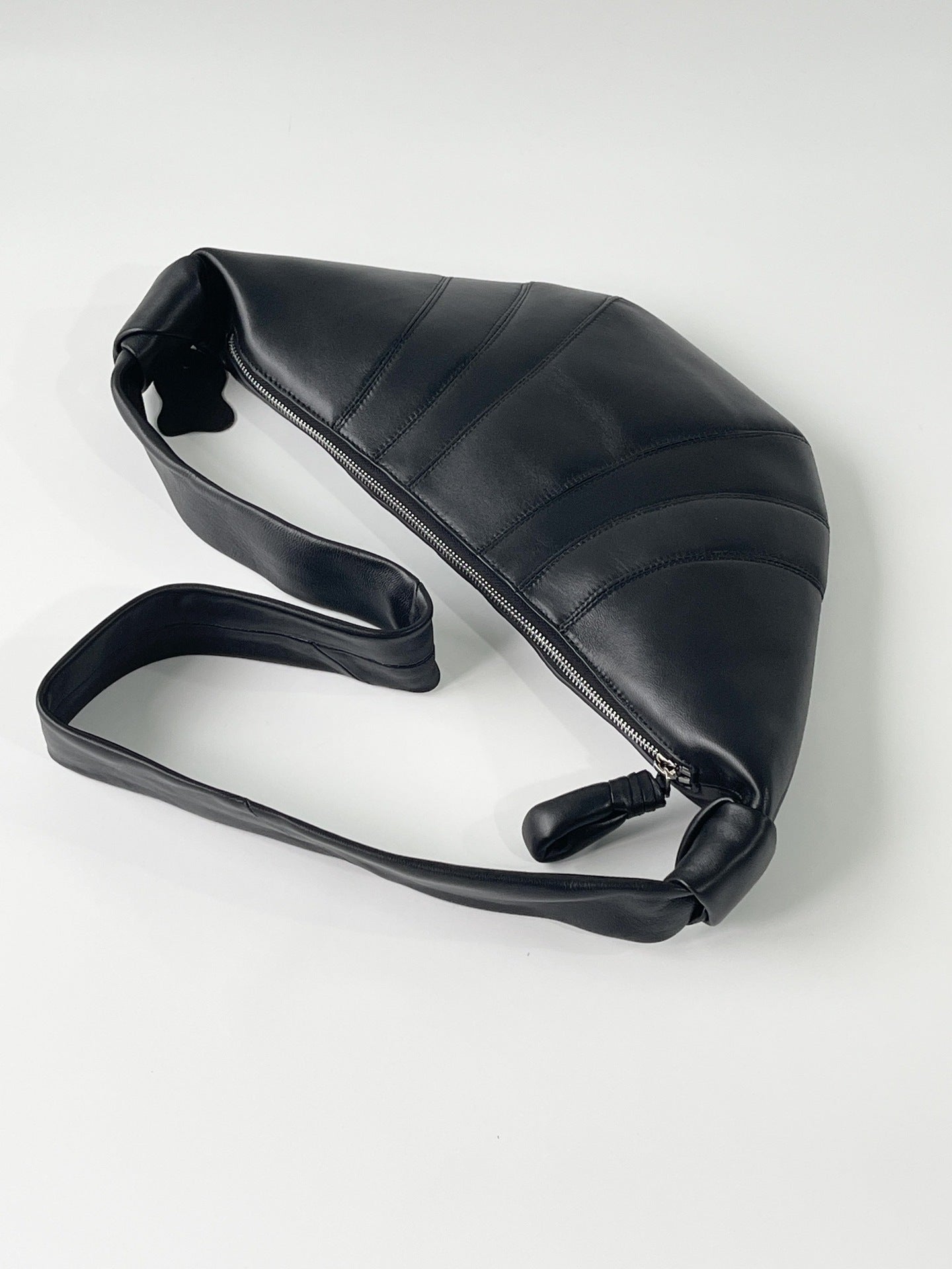 Women's High-grade Croissant Lambskin Dumpling Genuine Shoulder Bags