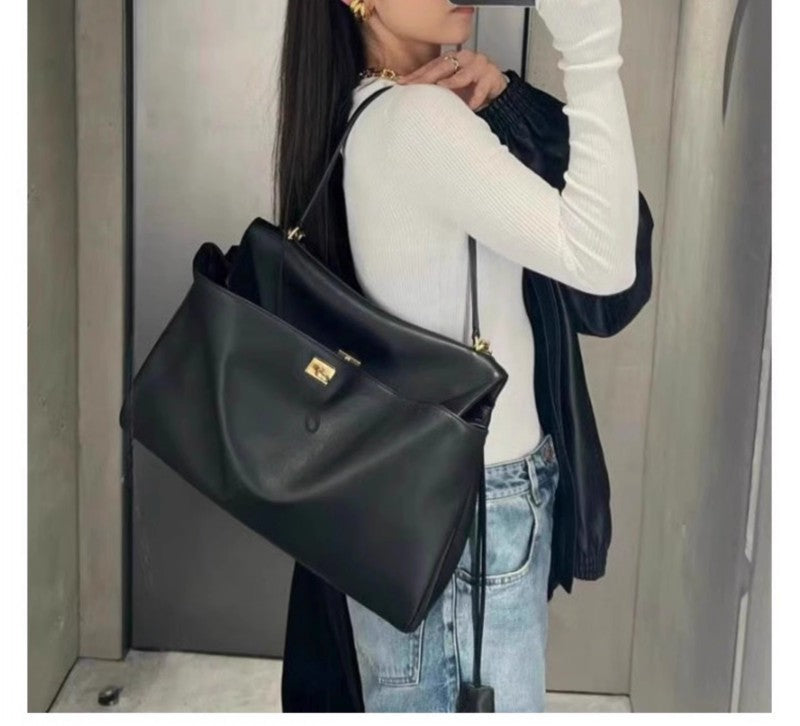 Women's Style Cowhide Large Capacity High Sense Crossbody Bags