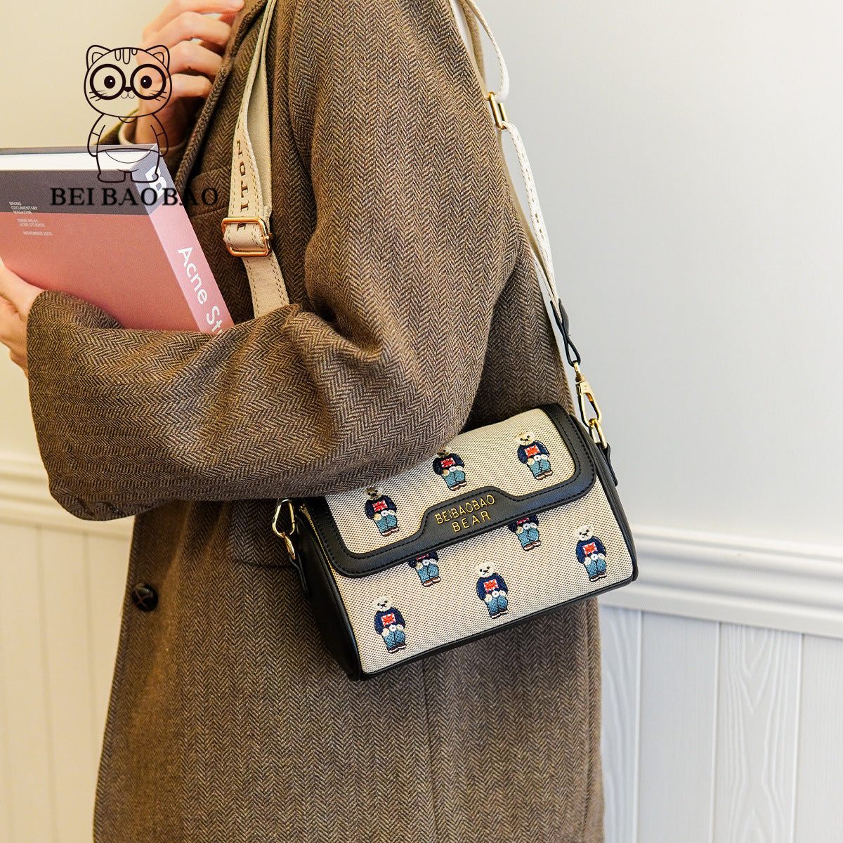 Women's Source Retro Embroidered Korean Style Shoulder Bags