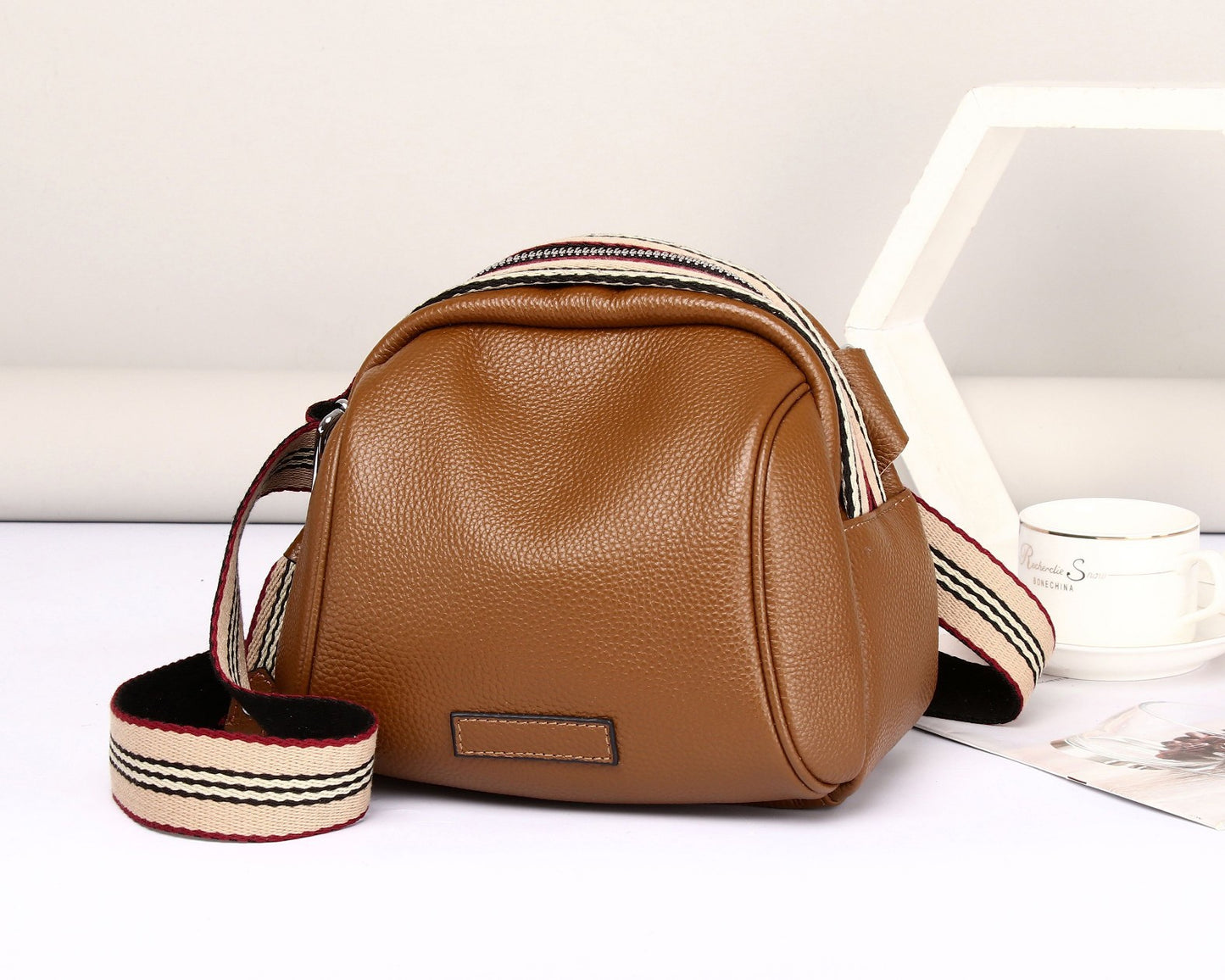 Women's Solid Color Fashionable Large Capacity Soft Shoulder Bags