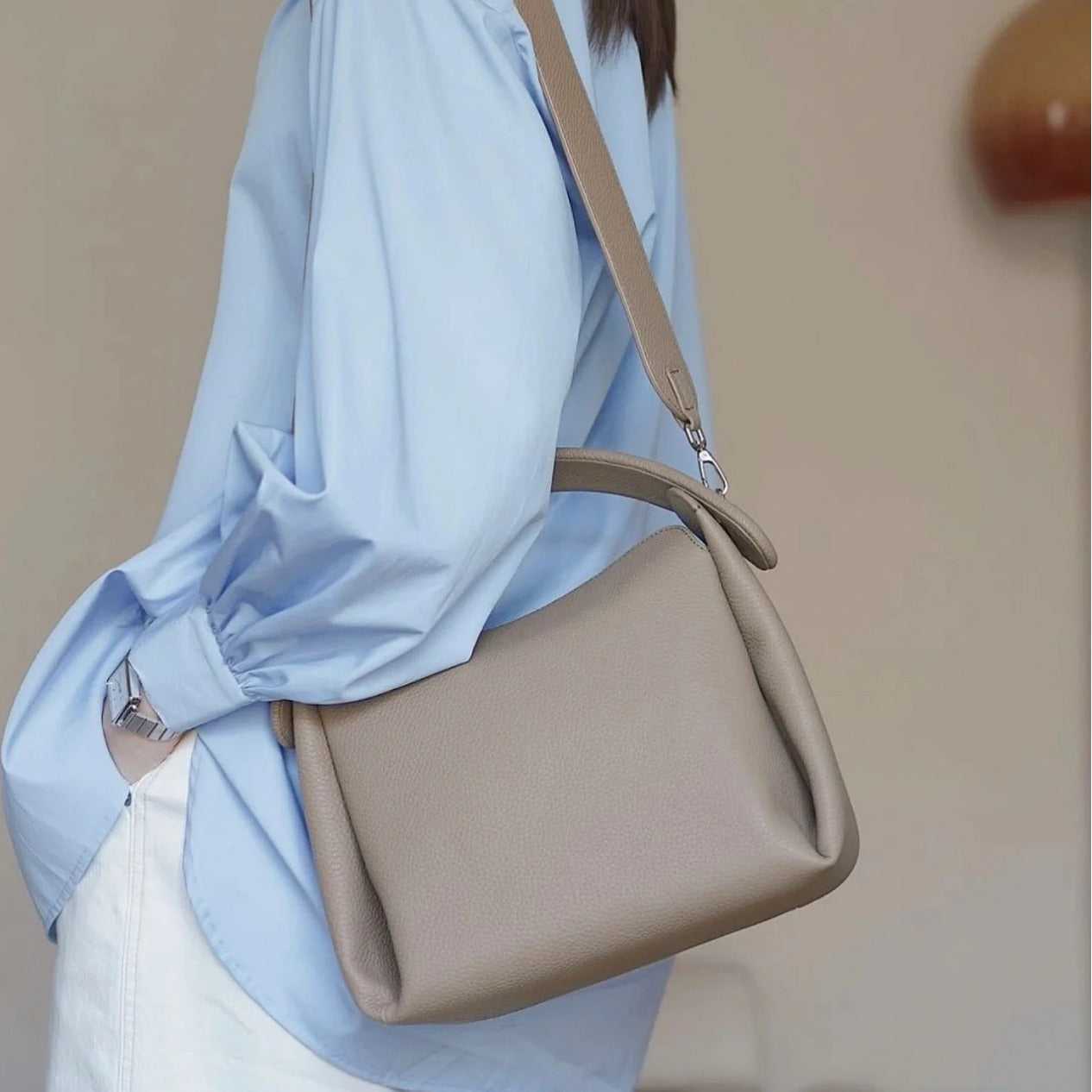 Women's Cigarette Design First Layer Cowhide Soft Handbags