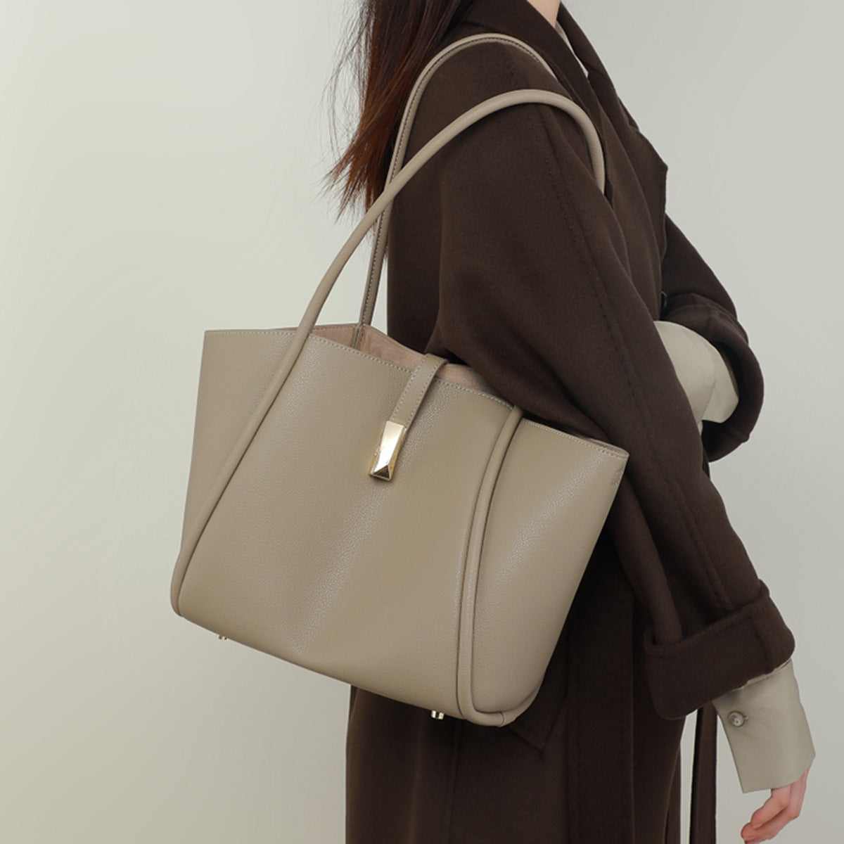 Women's Commuter Large Capacity High Sense Summer Genuine Shoulder Bags