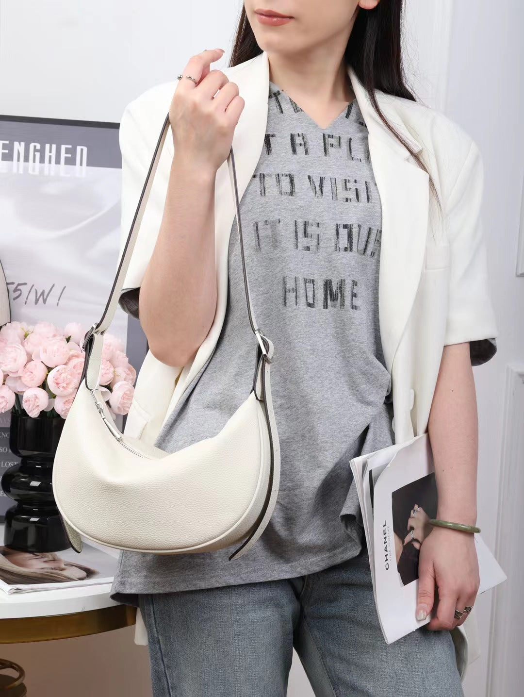 Women's Niche Simple Selenodont High Sense Arc Armpit Bags