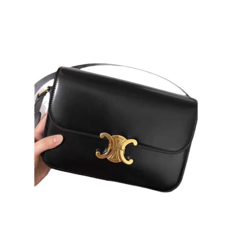 Women's Attractive Classic New Retro Tofu Shoulder Bags