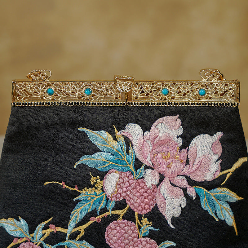 Pretty Classic Embroidery Cheongsam Hand Antique Bags