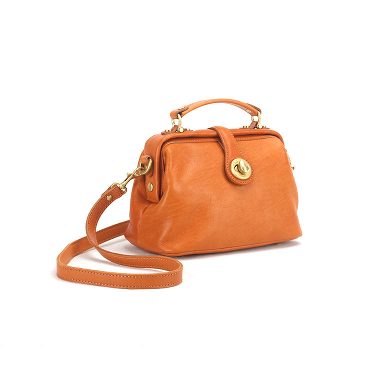 Women's First Layer Cowhide Doctor Portable Retro Crossbody Bags