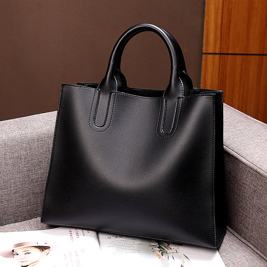 Women's Large Capacity Portable One Oil Wax Crossbody Bags