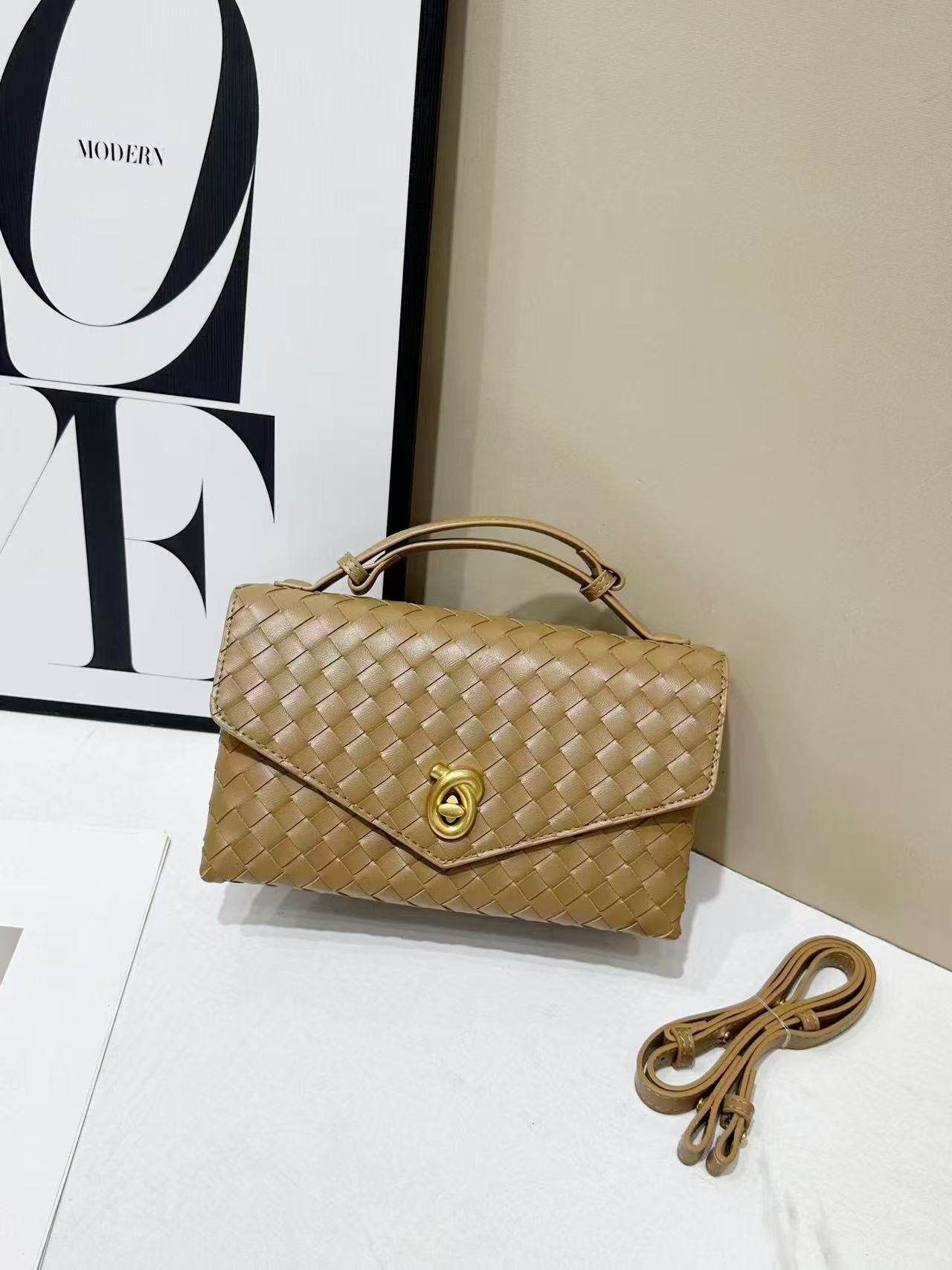 Stylish Women's Weave Sandwich Fashion Trend Small Square Bags