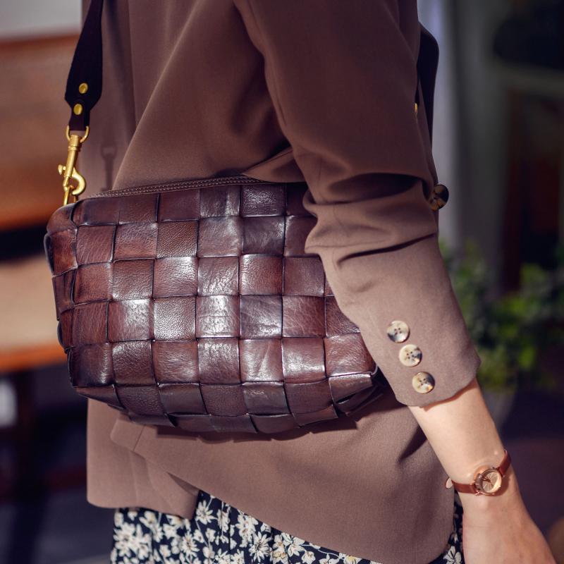 Women's Strap Woven Niche Design Soft Cowhide Shoulder Bags