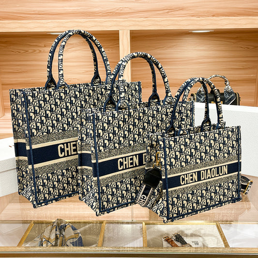 Women's Glamorous Large Capacity Embroidered Shopping Handbags
