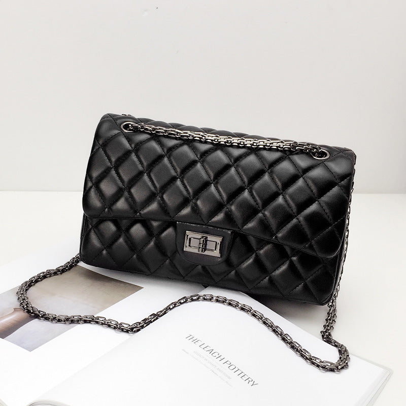 Women's Chain Classic Style Diamond Solid Color Crossbody Bags