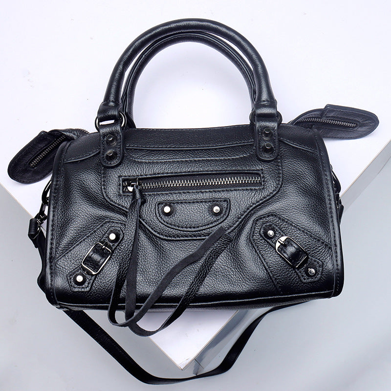 Women's First Layer Cowhide Leather Soft Fashion Handbags