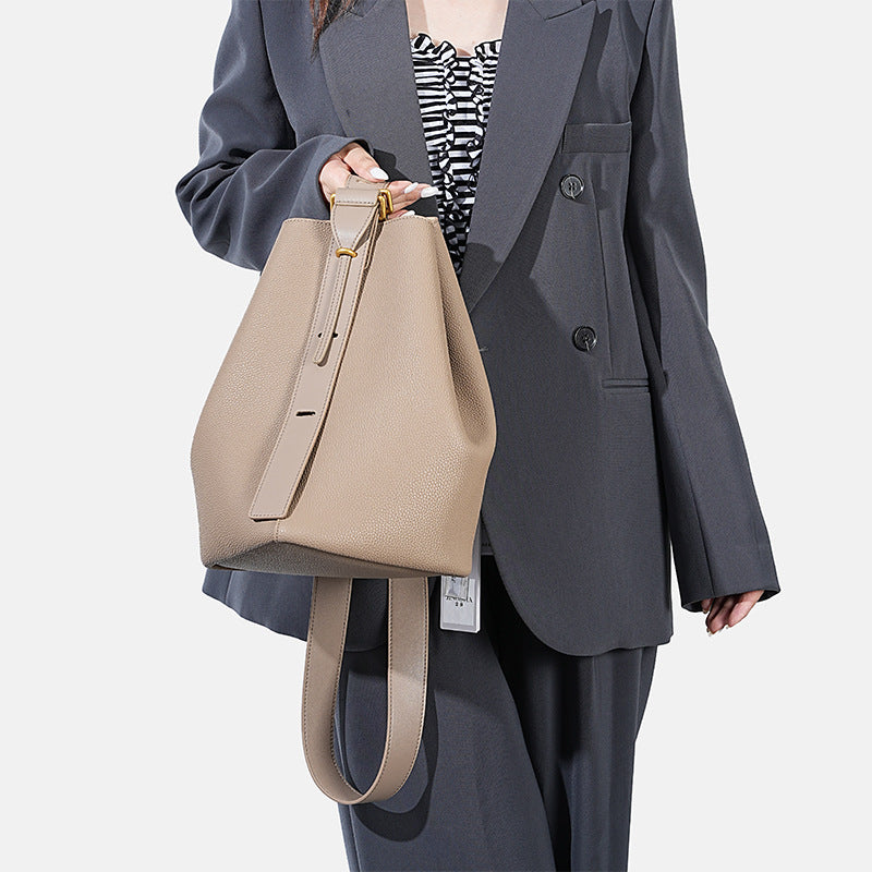 Women's High-grade Design Genuine Leather Western Style Shoulder Bags