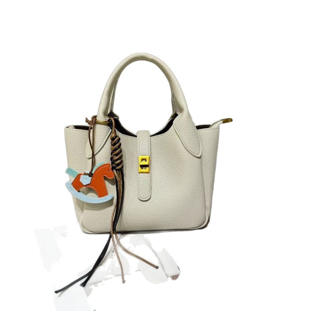 Women's With Pendant Vegetable Basket Hand Holding Crossbody Bags