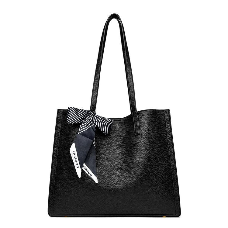 Wind Female Large Capacity Fashion Commute Handbags