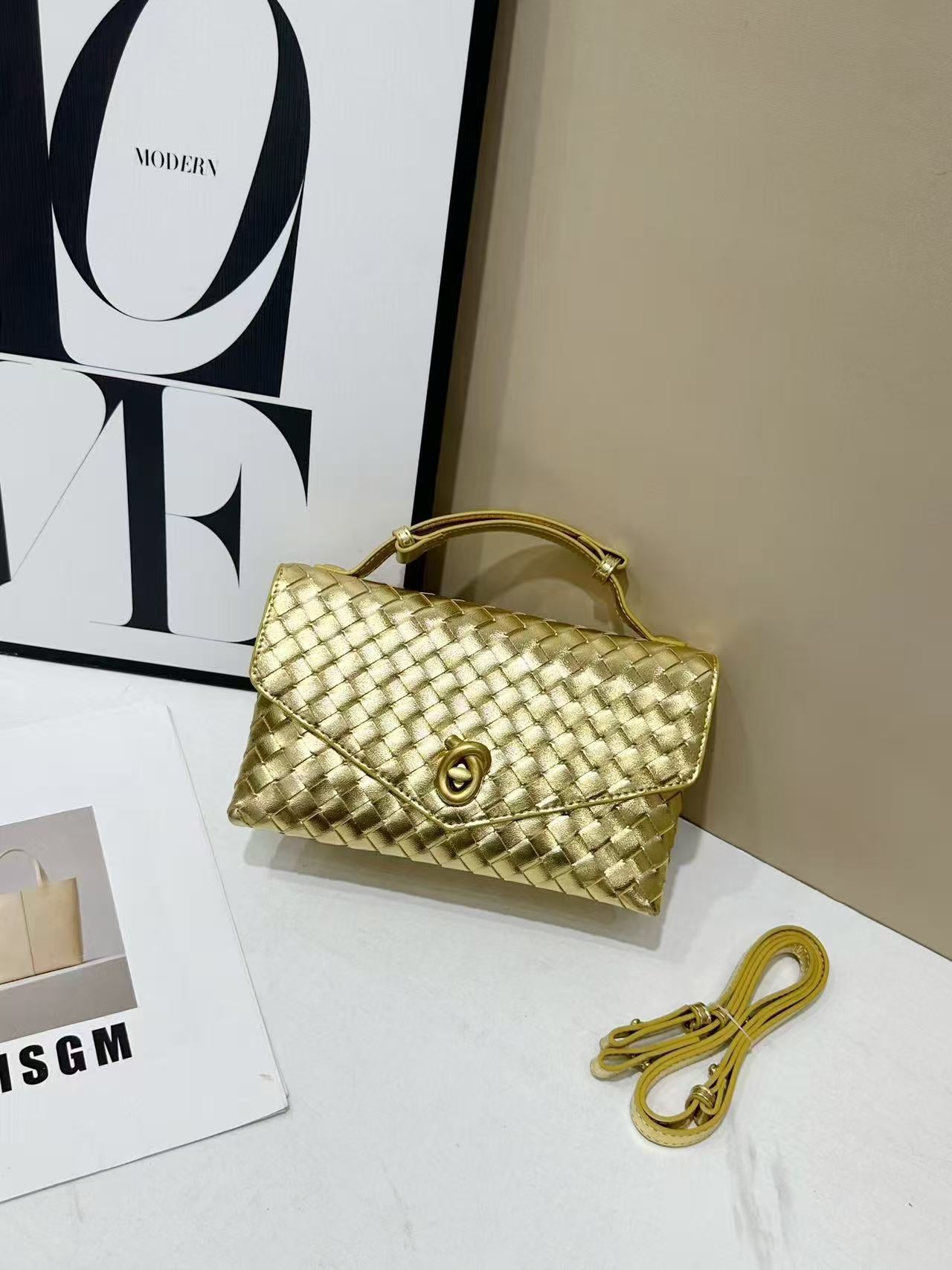 Stylish Women's Weave Sandwich Fashion Trend Small Square Bags