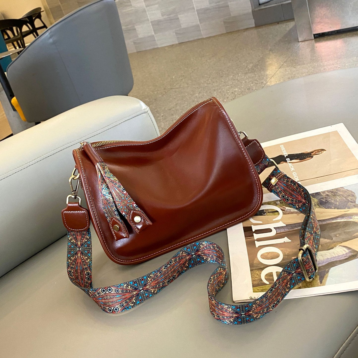 Women's Vegetable Tanned Leather Cowhide Simple Zipper Crossbody Bags