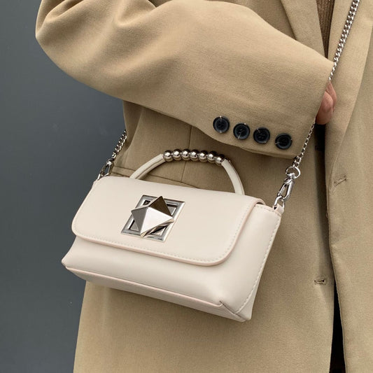High-grade Popular Fashion Twist Delicate Pouch Crossbody Bags