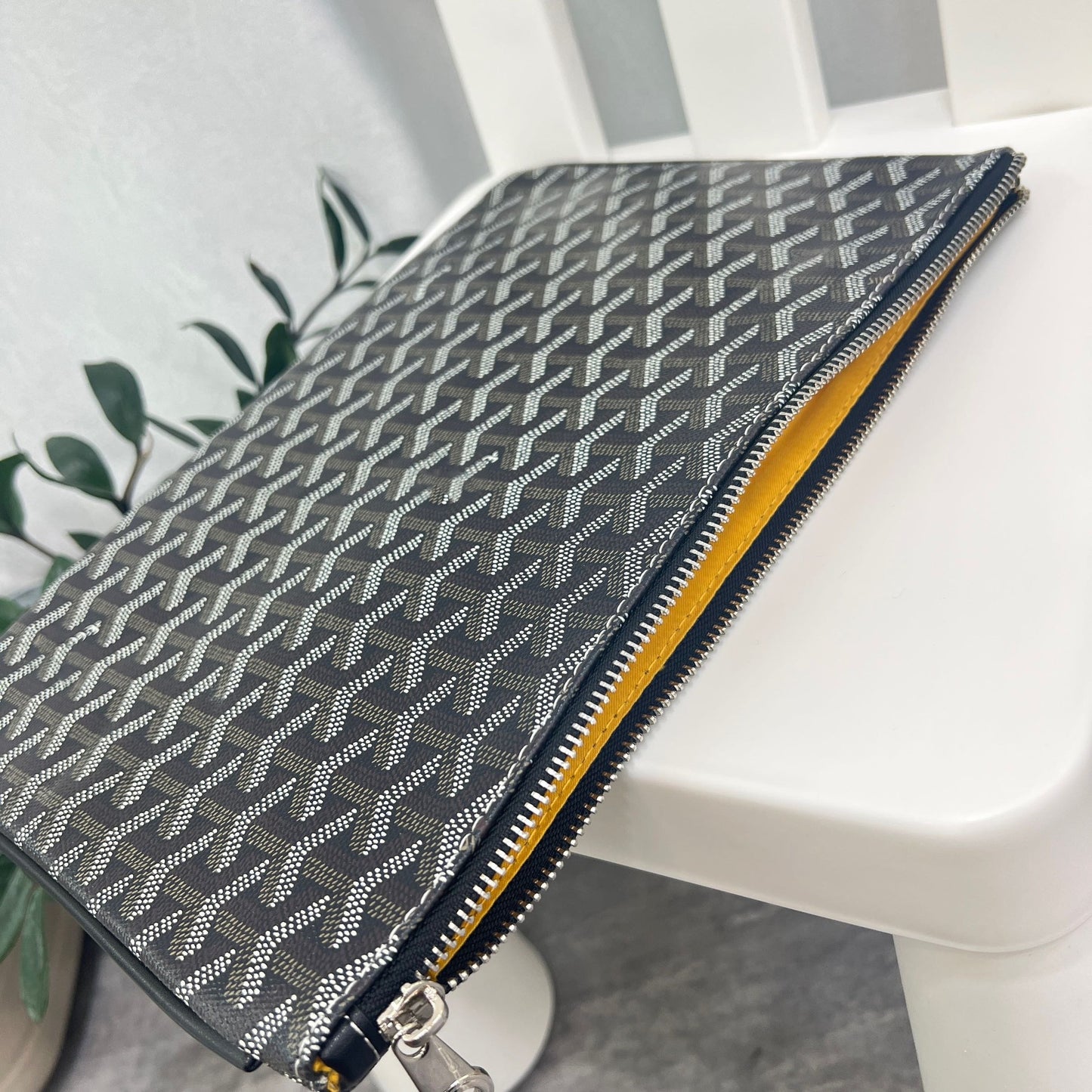 Women's & Men's & Dog Teeth Storage Change Classic Zipper Bags