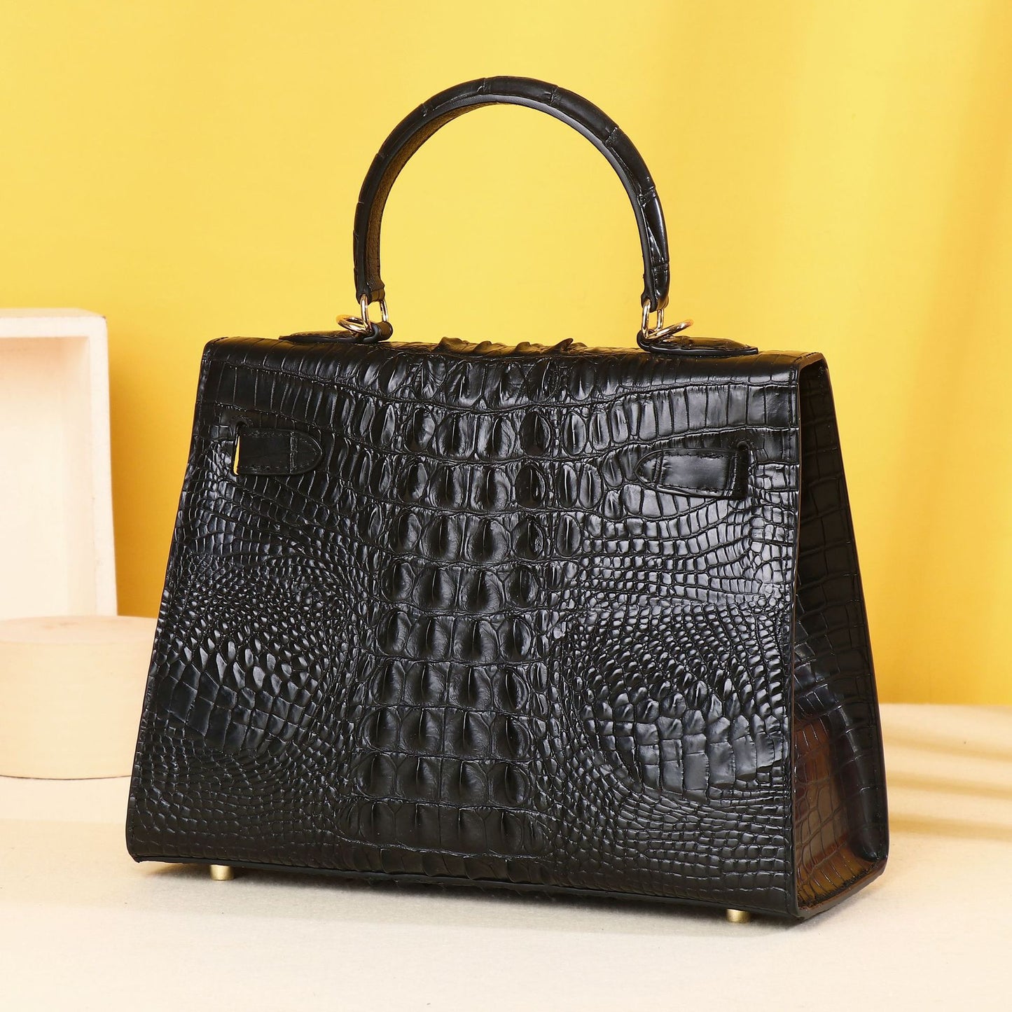 Women's Commuter Large Capacity Practical Classic Handbags