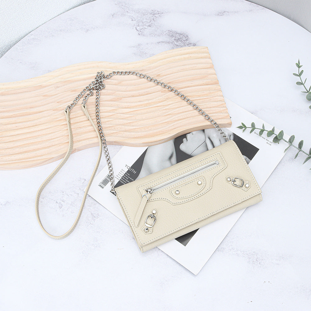Women's First Layer Cowhide Motorcycle Rivet Chain Light Crossbody Bags