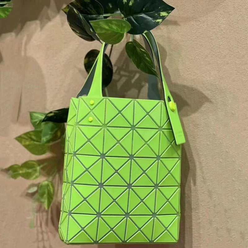 Women's Limited Rhombus Stylish Lightweight Portable Large Shoulder Bags