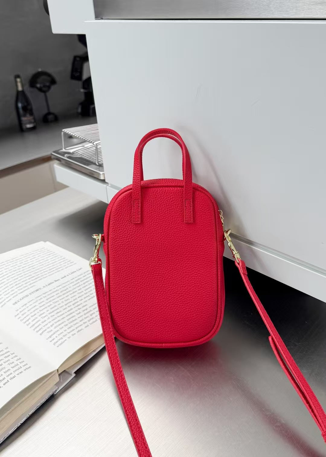 Stylish Glamorous Women's Nine Mobile Simple Crossbody Bags