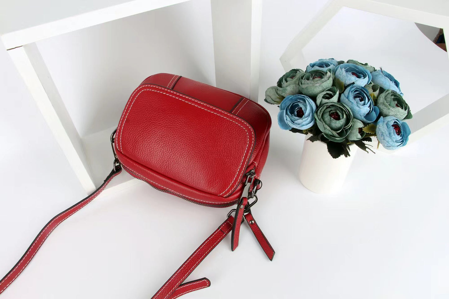 Women's Leather Korean Top Layer Cowhide Round Shoulder Bags