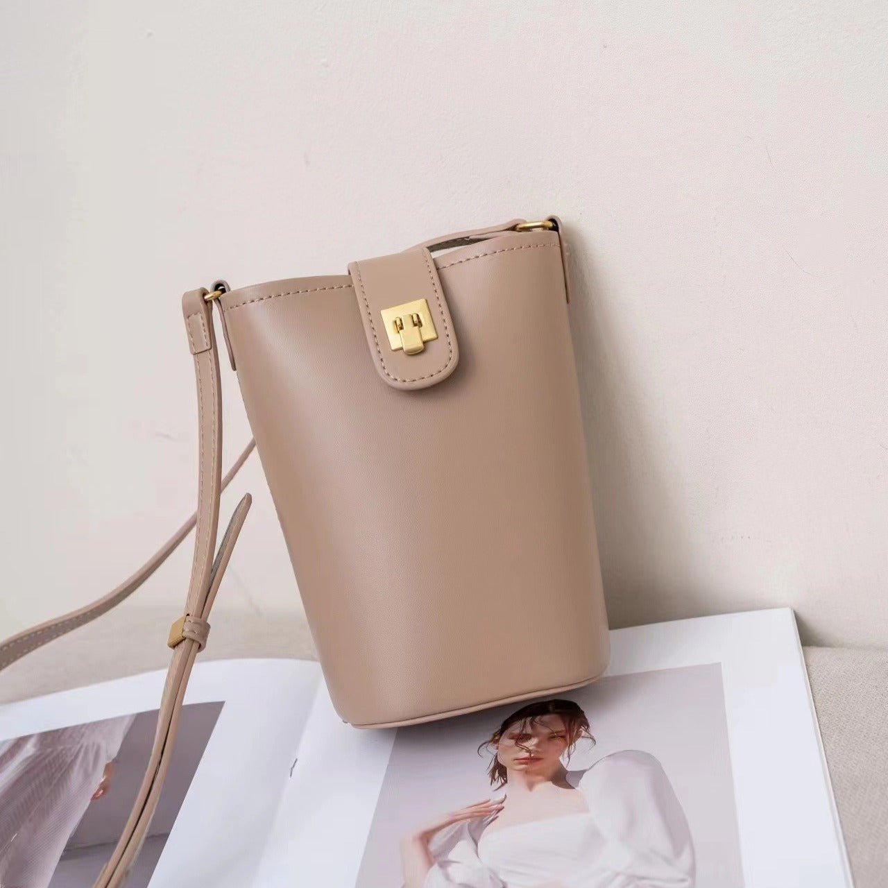 Women's Niche High-grade Genuine Leather Fashion Crossbody Bags