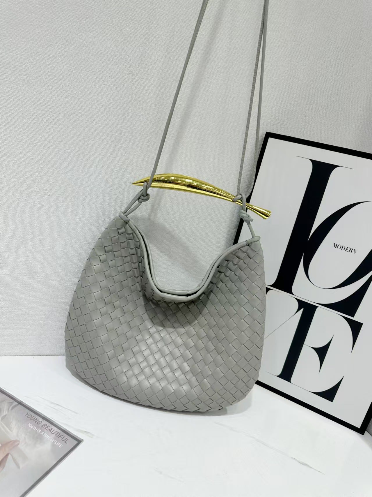 Slouchy Stylish Woven Vintage Metal Elegant Handbags