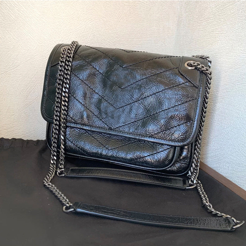 Women's Fashion Leather Chain Oil Wax Portable Handbags