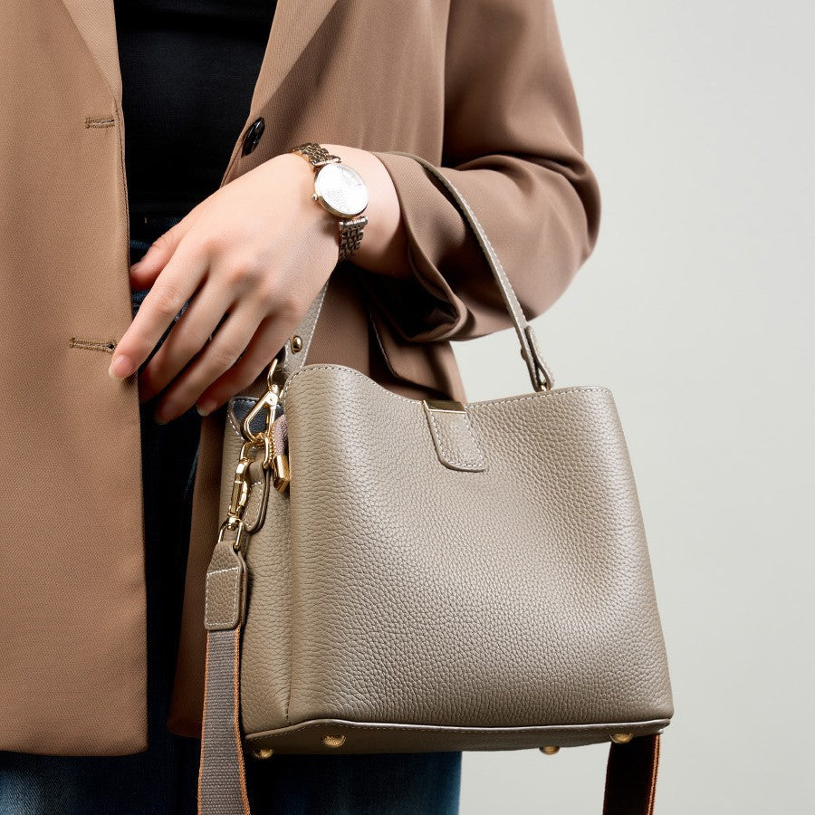 Women's Capacity Simple First Layer Leather Bags