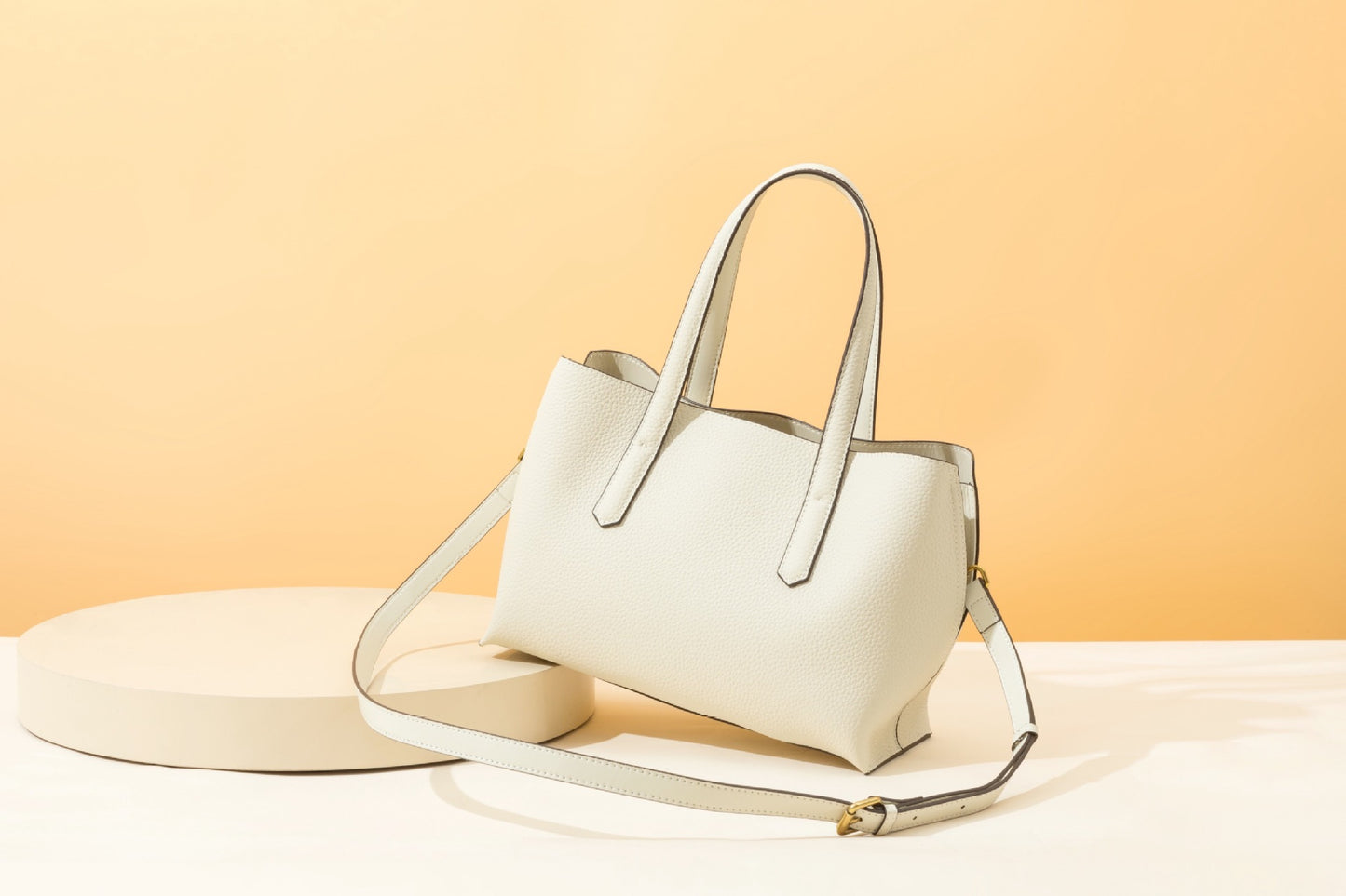 Women's Genuine Leather Vintage Fashion Female First Handbags