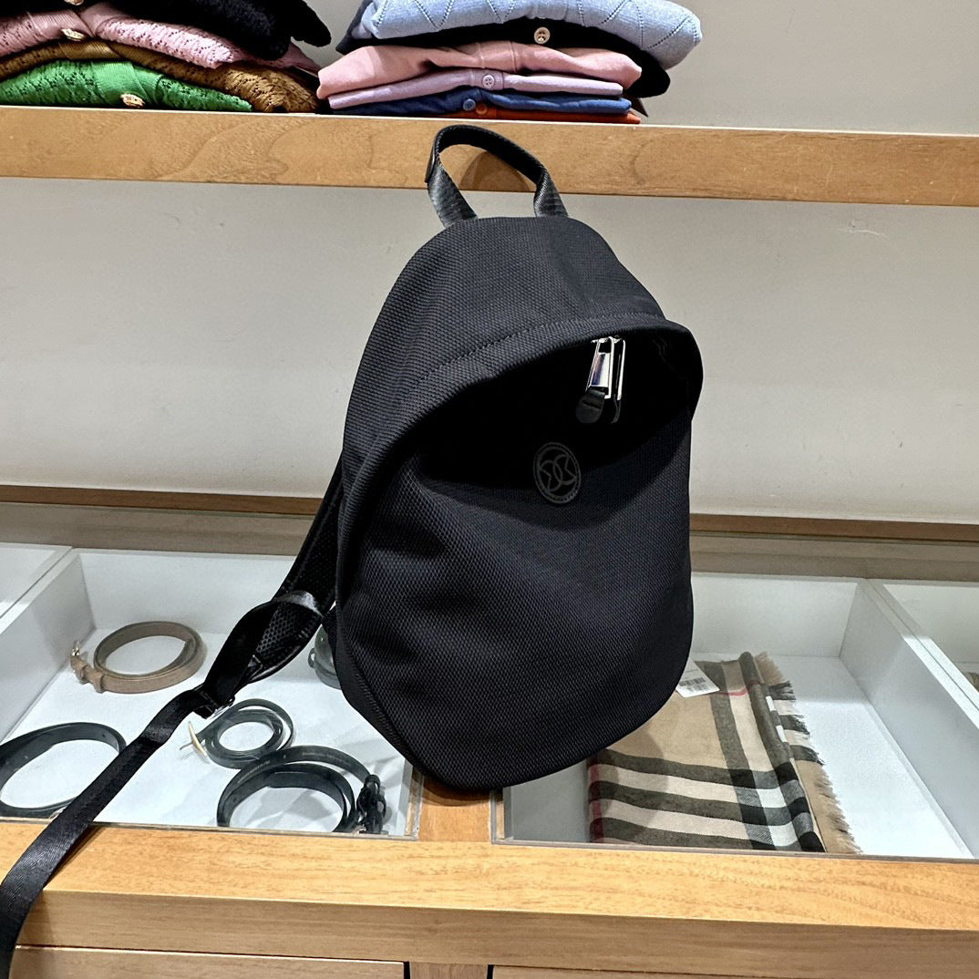 Women's Sense Portable Traveling Fashion Large Capacity Backpacks