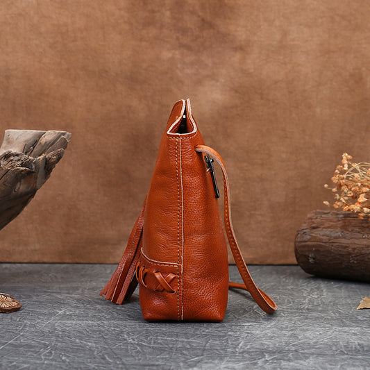 Women's Leather Tassel Retro Mobile First Layer Crossbody Bags
