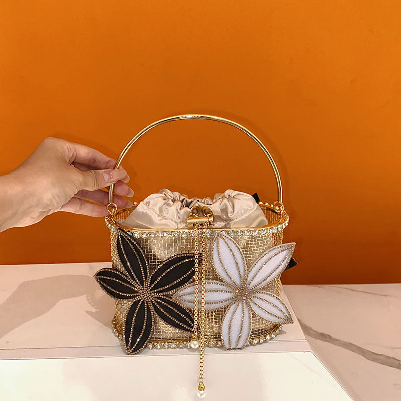 Hollow Flower Chain Banquet Basket Bird Crossbody Bags