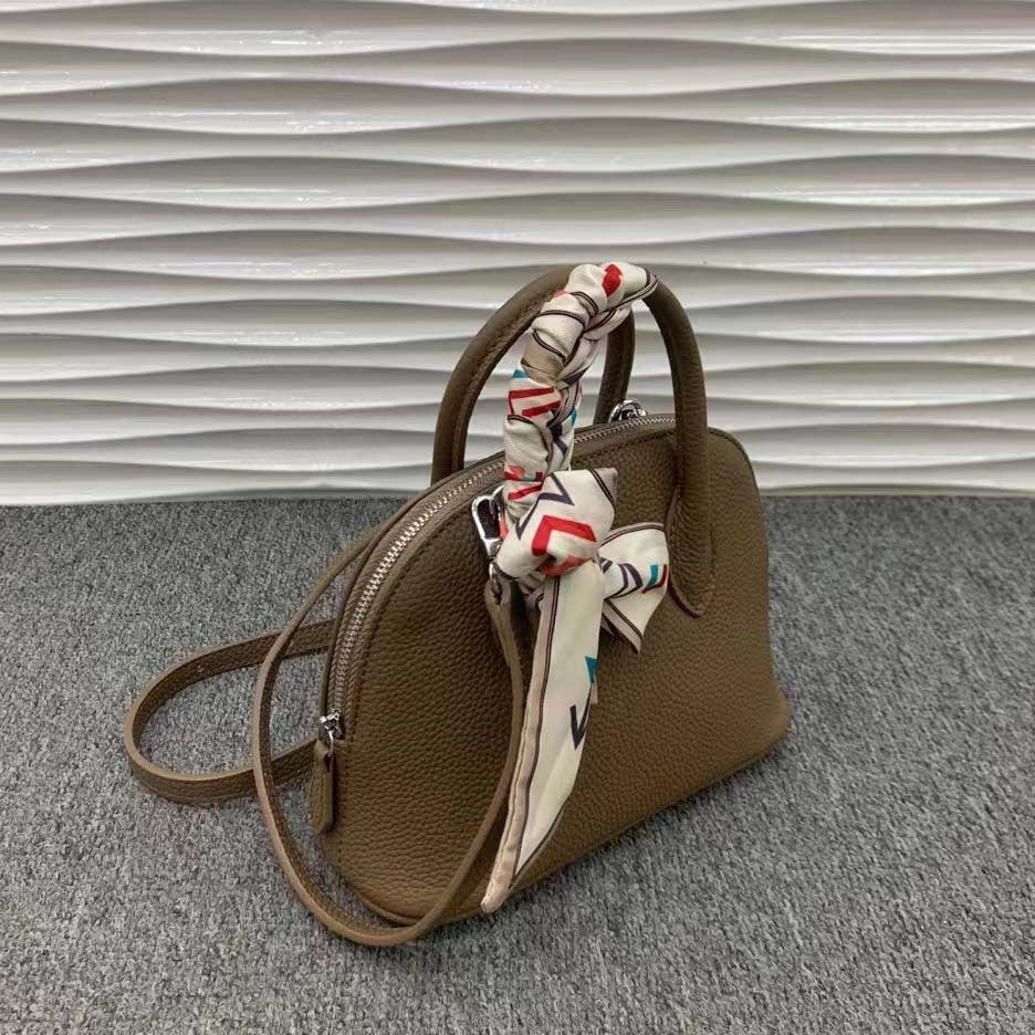 Women's Shell Fashion Simple Solid Color Leather Crossbody Bags