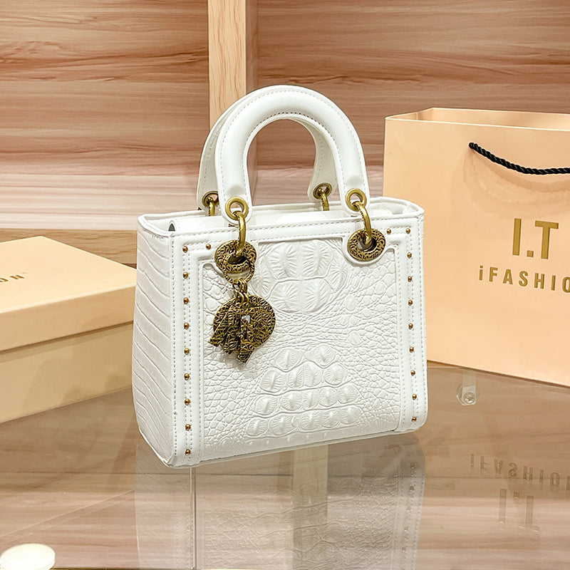 Women's High-grade Genuine Leather Crocodile Pattern Diana Crossbody Bags