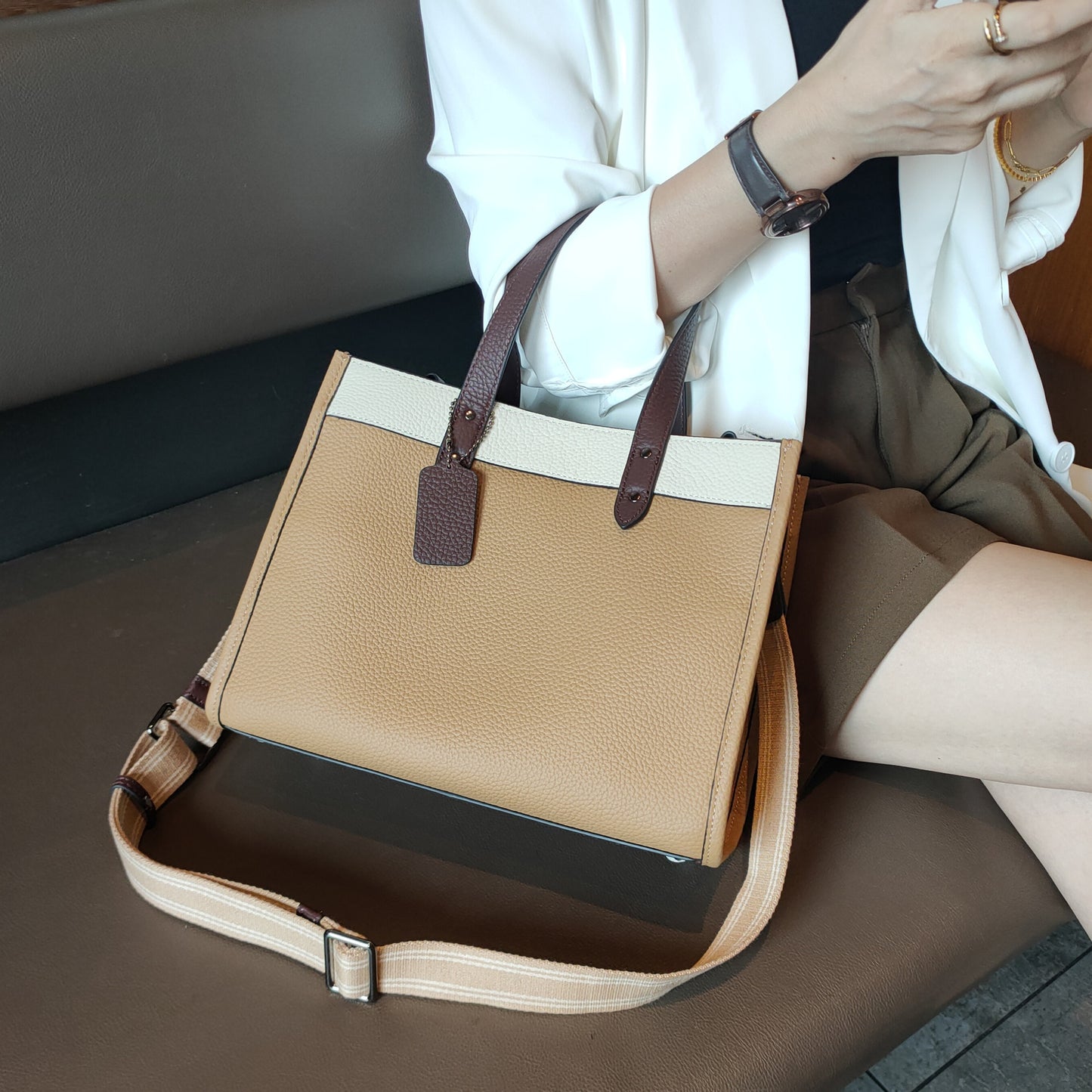 Women's Autumn Design Fashion Hand Holding Wide Shoulder Bags