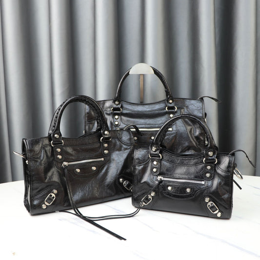 Motorcycle Large Capacity Hot Rivet First Crossbody Bags