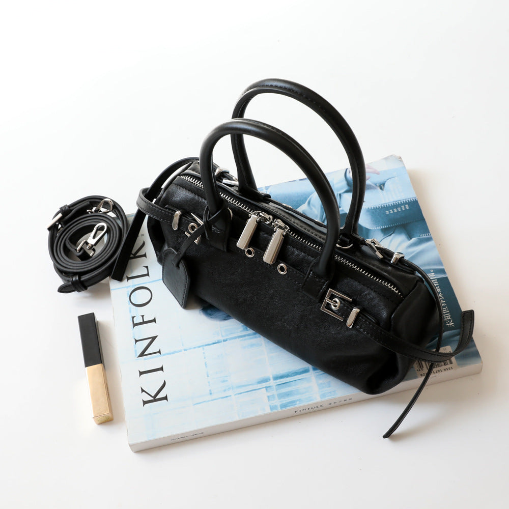 Niche Retro Design Vegetable Tanning Leather Locomotive Style Handbags