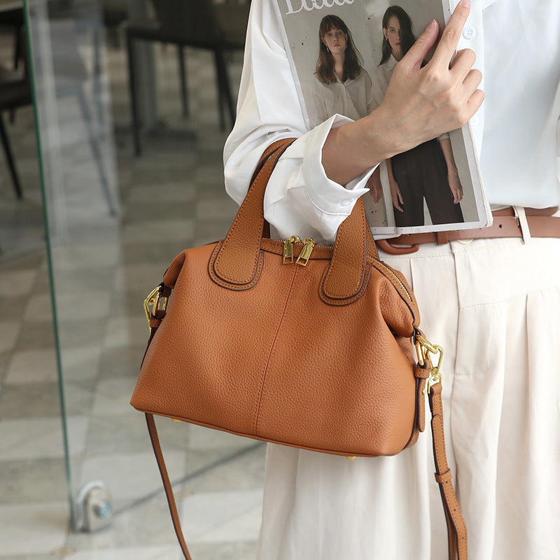 Women's Fashionable Large Capacity High-grade Western Style First Crossbody Bags
