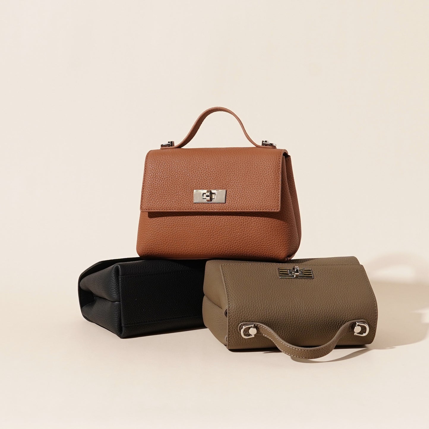 Unique Women's Cowhide Retro Versatile Fashion Shoulder Bags