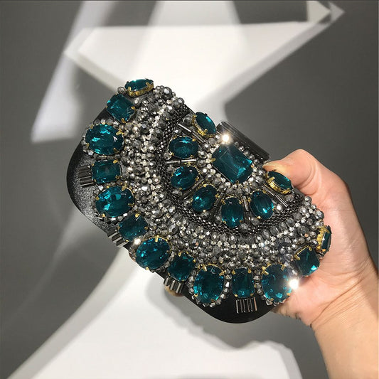 Women's Hand Holding Dinner Pearl Embroidery Fashion Evening Bags