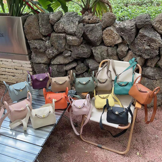 Women's Cowhide Doctor Genuine Leather Fashionable Portable Shoulder Bags