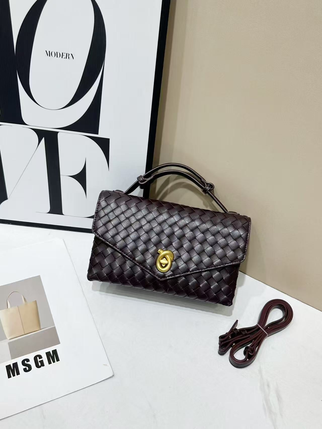 Stylish Women's Weave Sandwich Fashion Trend Small Square Bags