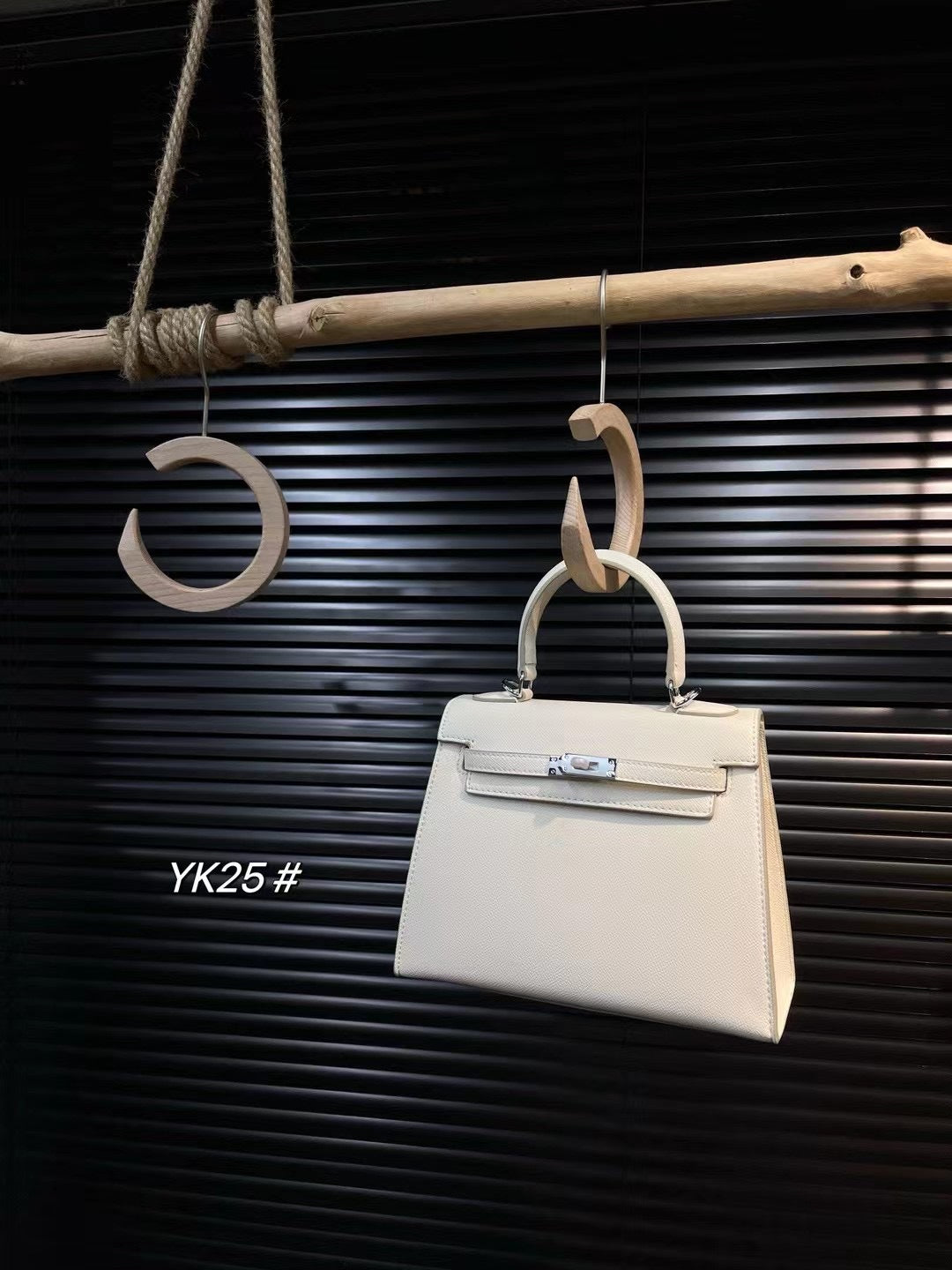 Women's Popular High-grade Genuine Leather Kelly Minority Crossbody Bags