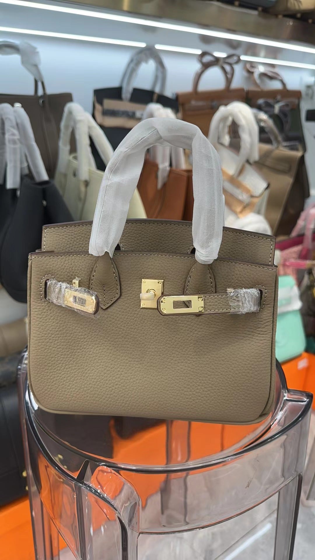 Women's First Layer Cowhide High-grade Large Capacity Handbags