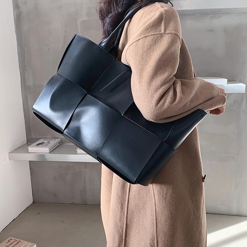Trendy Fashion Knitting Niche Designer Large Handbags